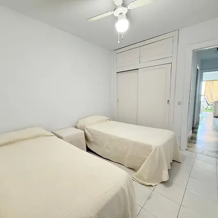 Poseidon Sea Views & Pool *