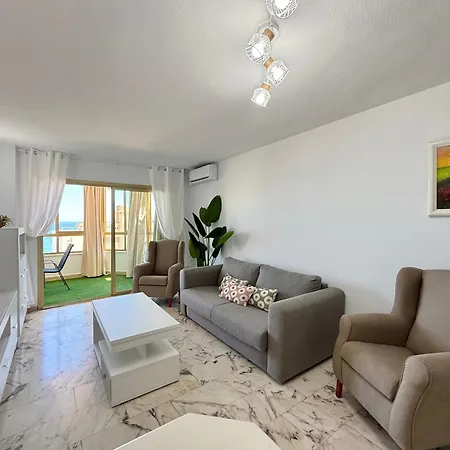 Poseidon Sea Views & Pool * Fuengirola