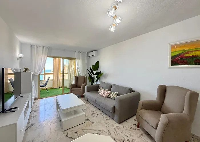 Poseidon Sea Views & Pool * Fuengirola